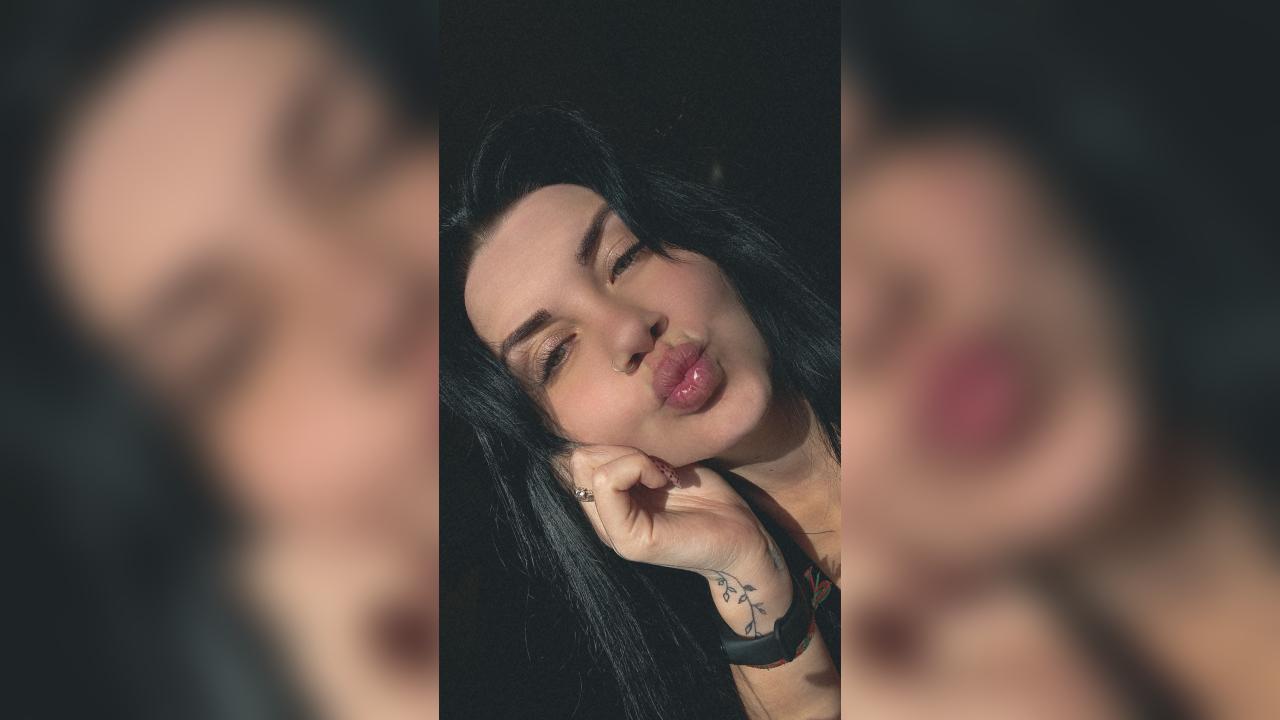 Webcam chat profile for VelmiraLuv