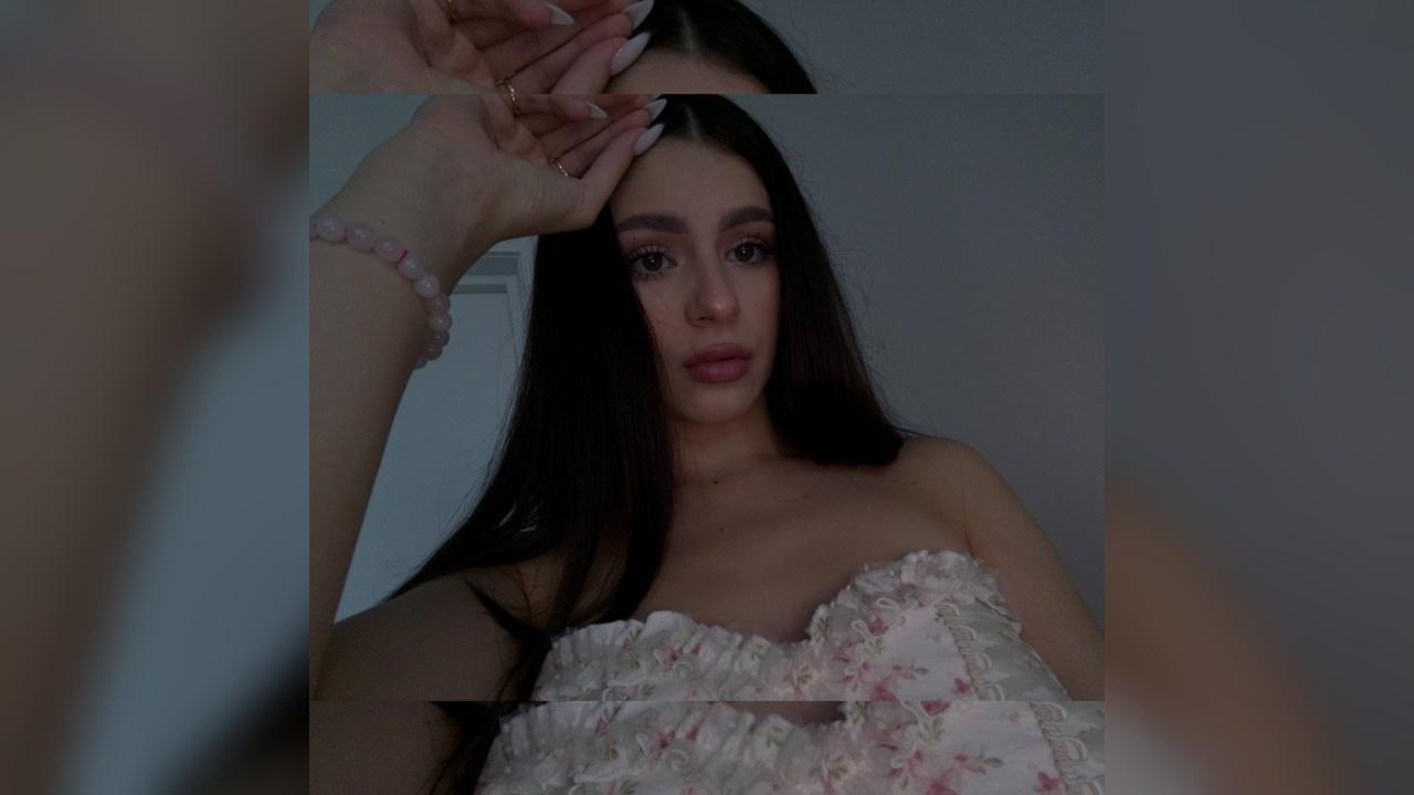 Webcam chat profile for valerine1: Outfits