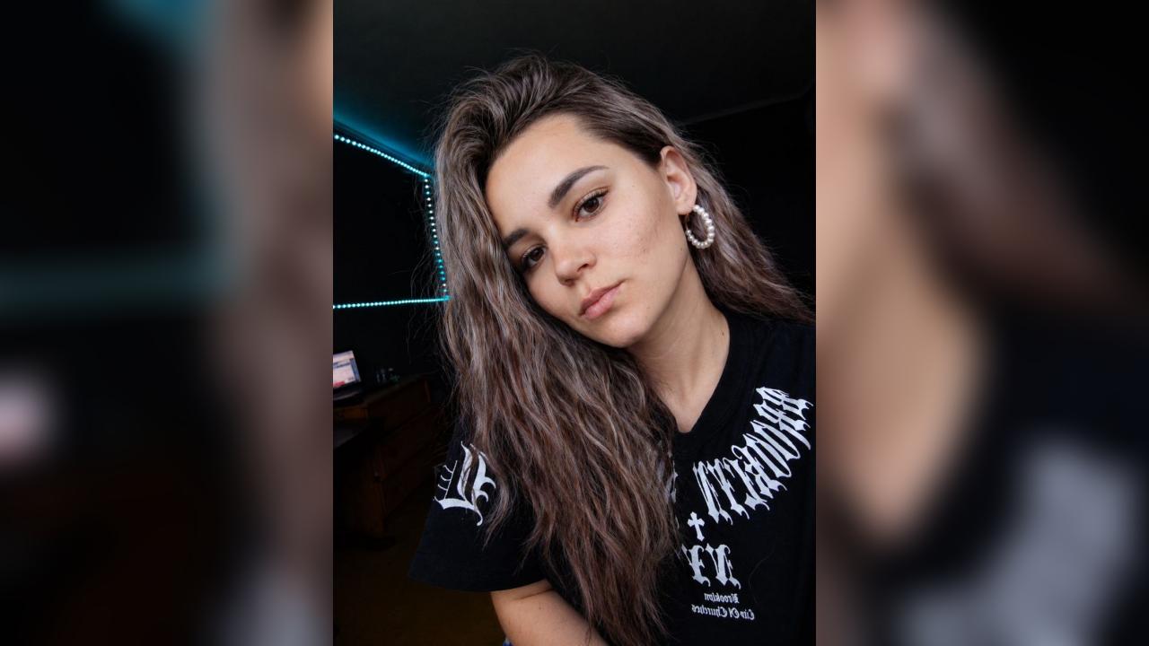 Webcam chat profile for Nensi: Outfits