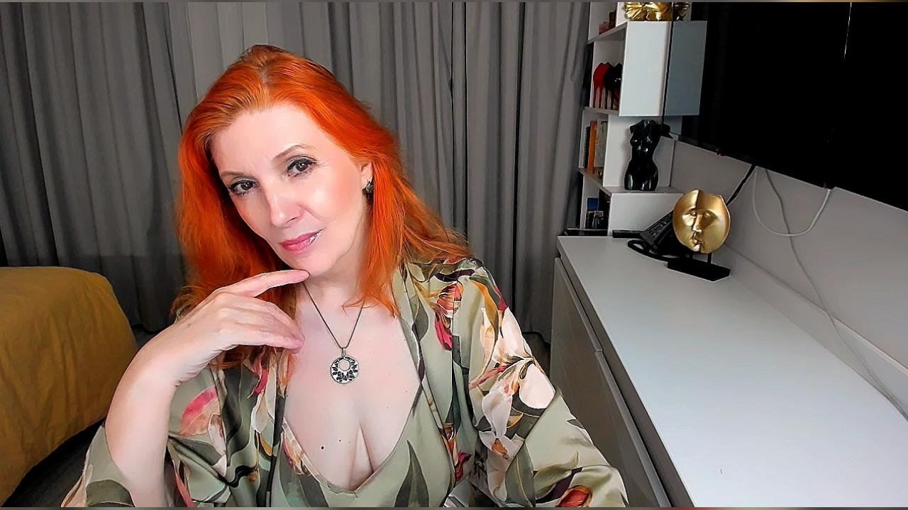 Webcam chat profile for AlmazFireFoxOne: Kissing