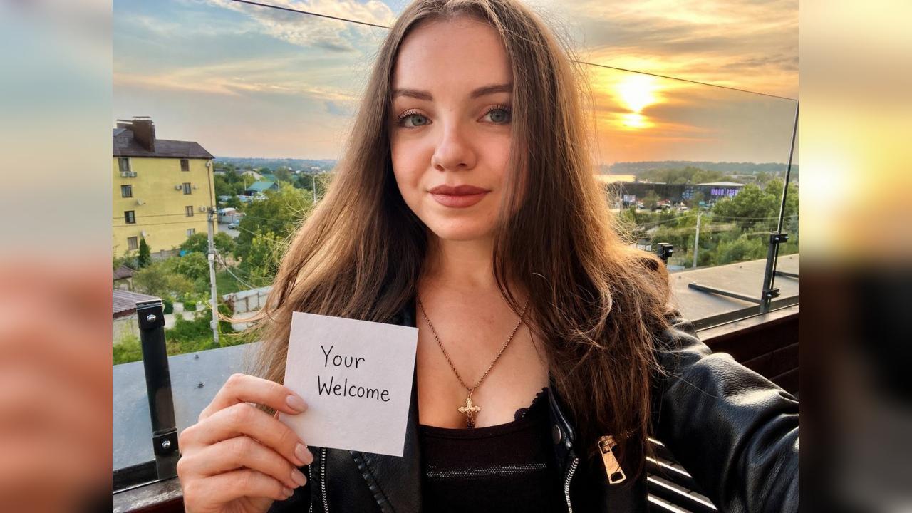 Webcam chat profile for Oleo19: Books/Reading