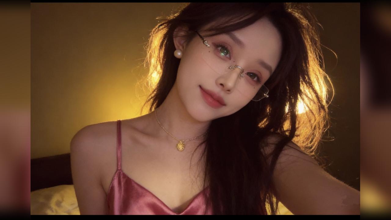 Webcam chat profile for JennaLena: Lingerie & stockings