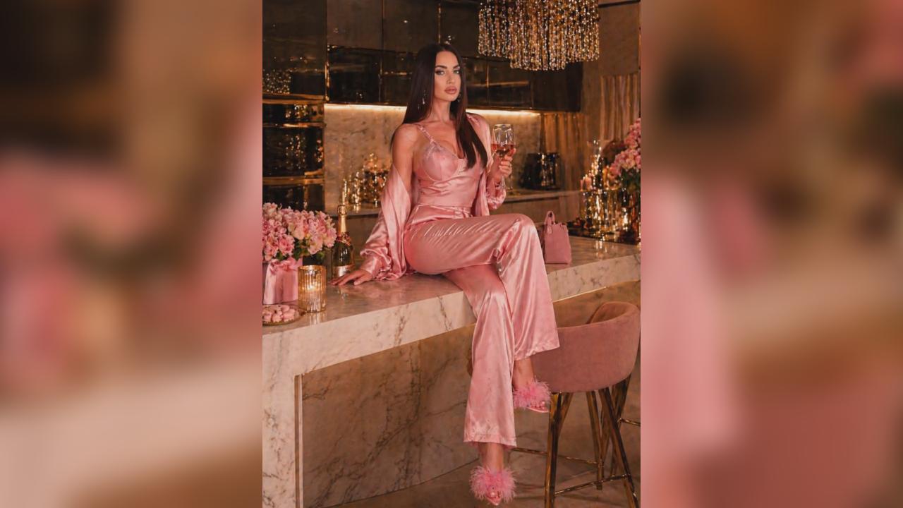 Webcam chat profile for 00Queen: Ask about my Hobbies