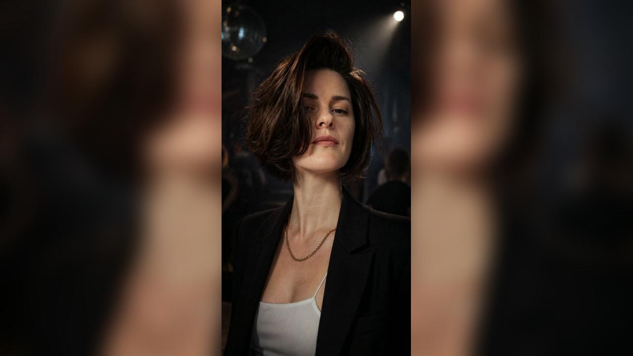 Webcam chat profile for WindDancer: Travel