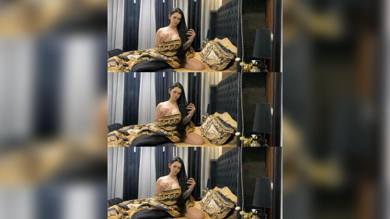 Webcam chat profile for DarkestSofia: Bondage & discipline