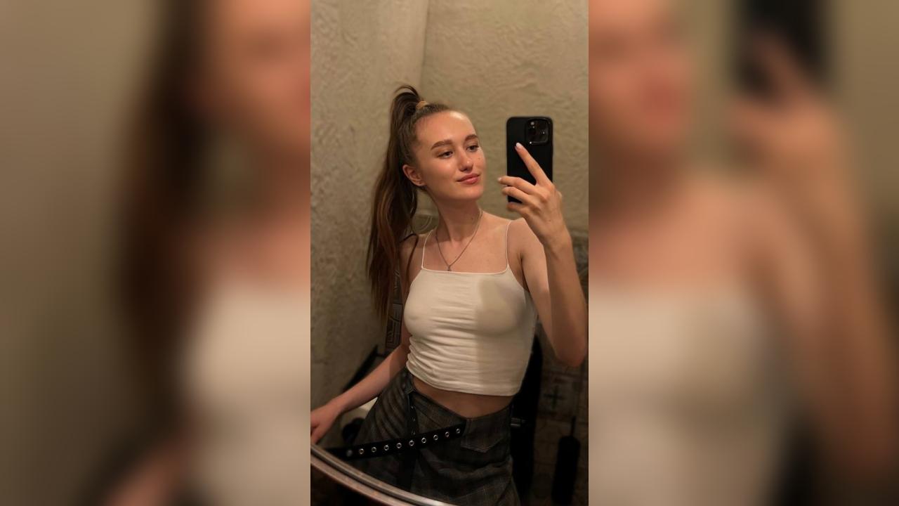 Webcam chat profile for Anytka: Travel