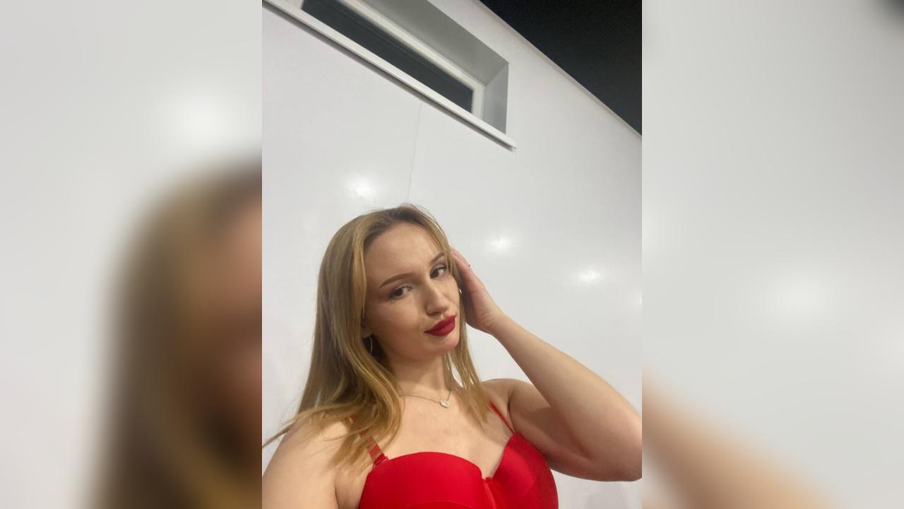 Webcam chat profile for Rerlissea: Ask about my Hobbies