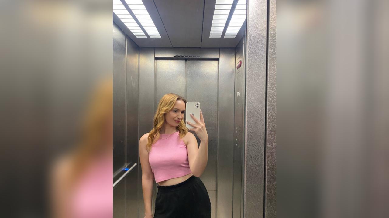 Webcam chat profile for Rerlissea: Ask about my Hobbies