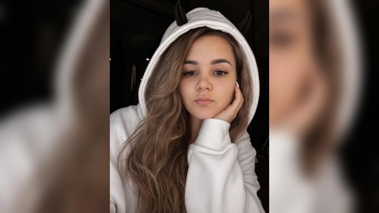 Webcam chat profile for Nensi: Outfits