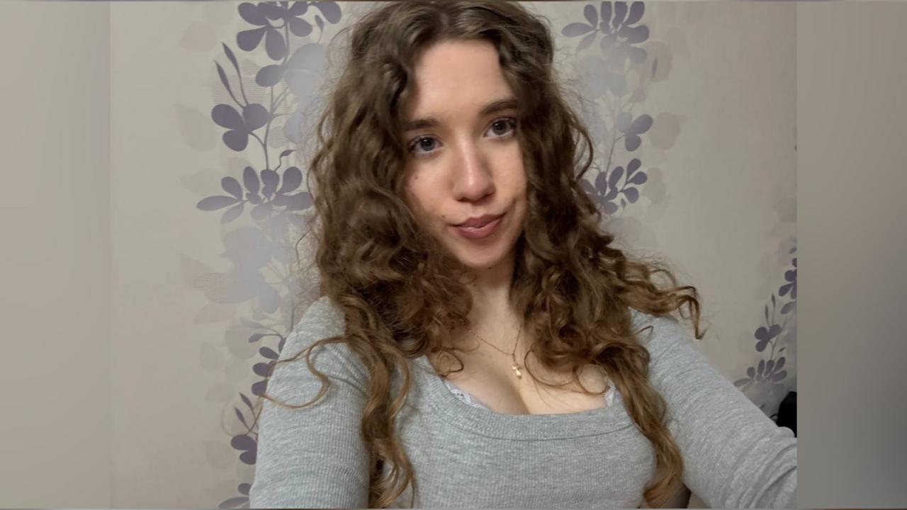 Webcam chat profile for Nerlisse: Outfits