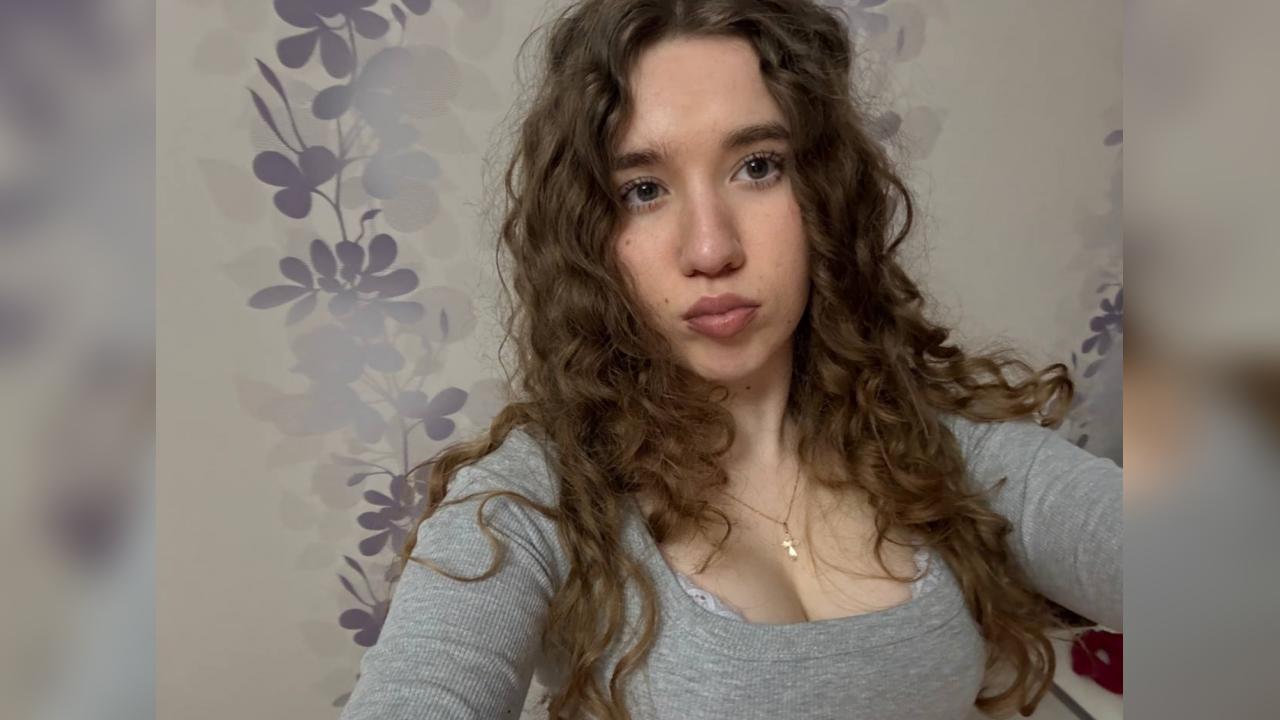 Webcam chat profile for Nerlisse: Outfits