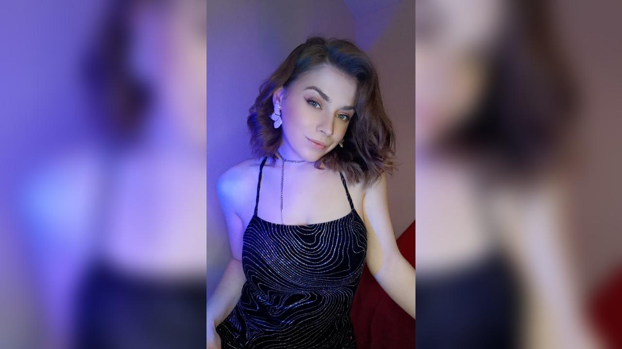 Webcam chat profile for Miralyn: Ask about my Hobbies