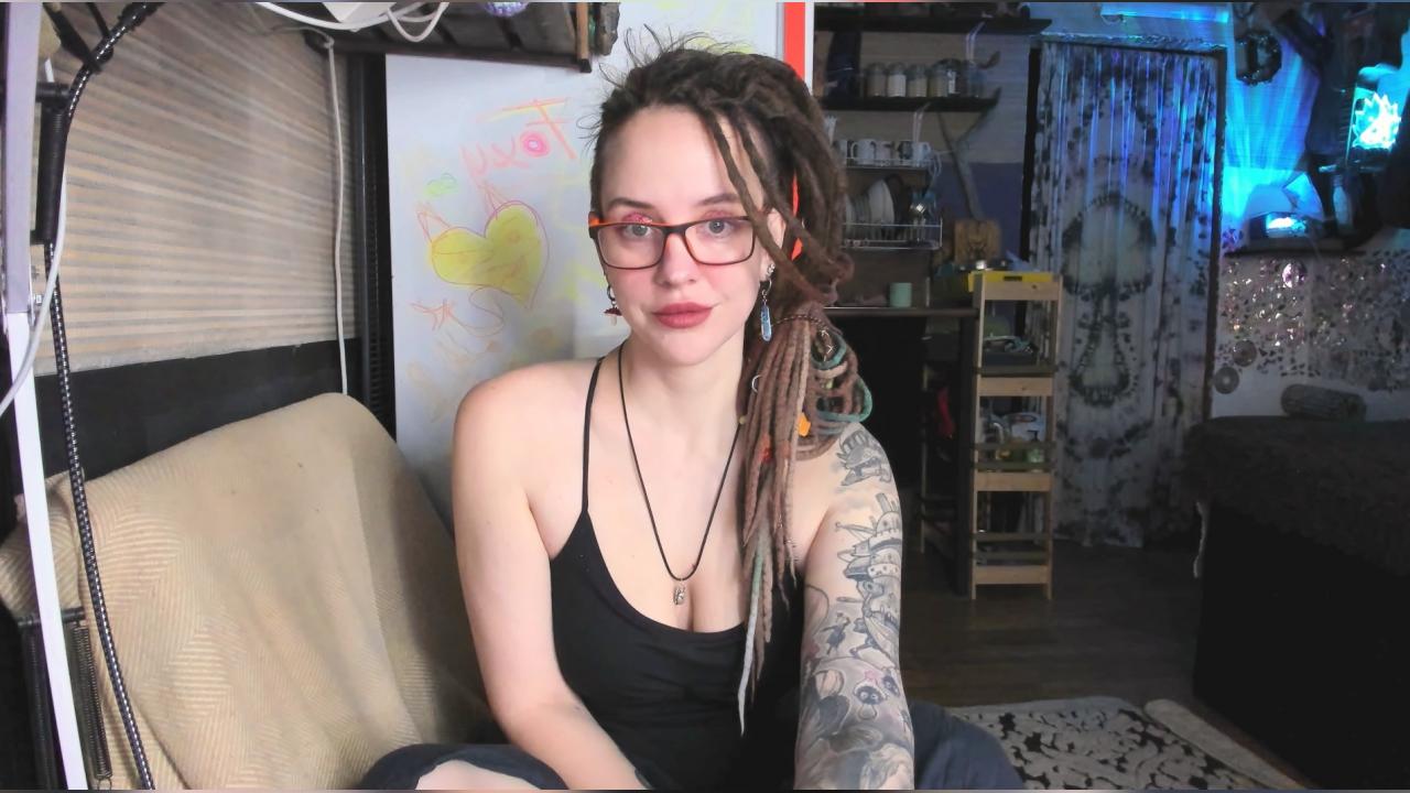 Webcam chat profile for LisaFoxy: Legs, feet & shoes