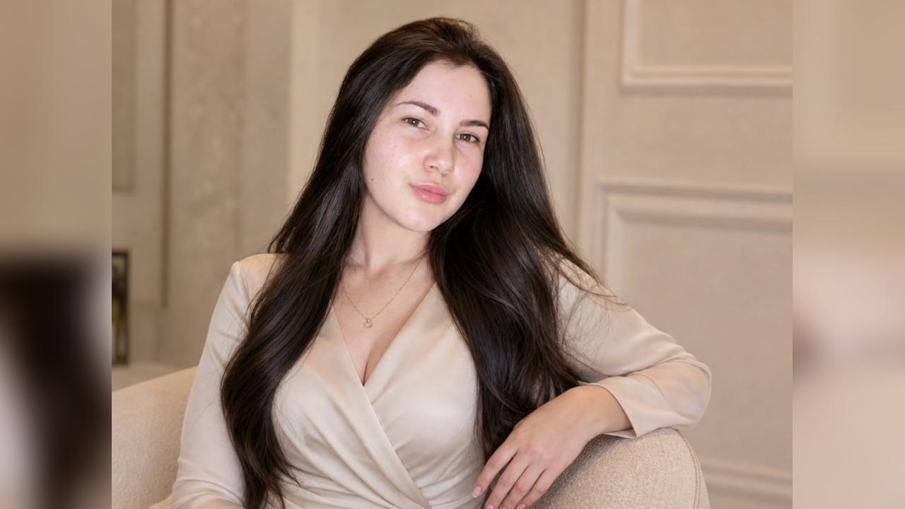 Webcam chat profile for FlowerGirl18: Outdoor Activities