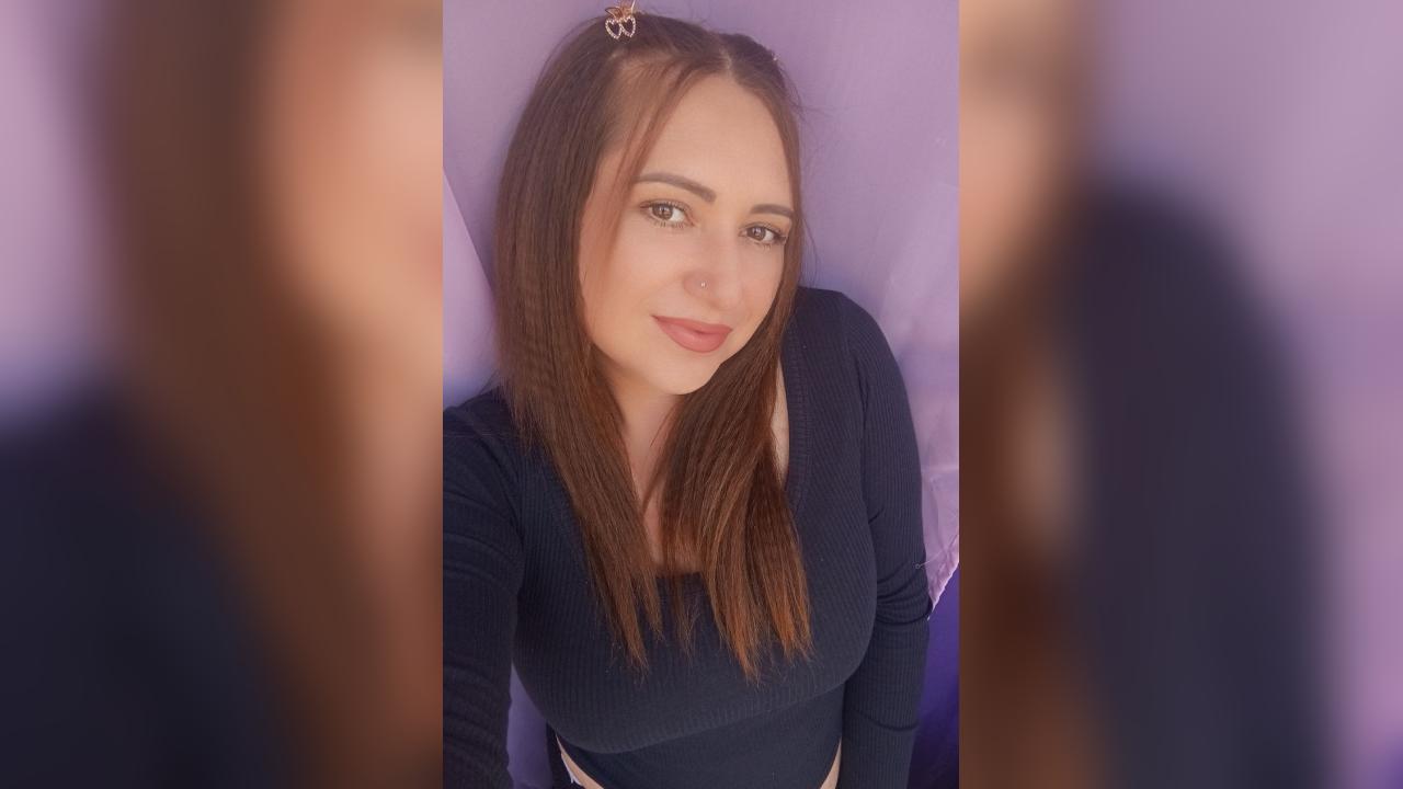 Webcam chat profile for Luvvia: Ask about my Hobbies