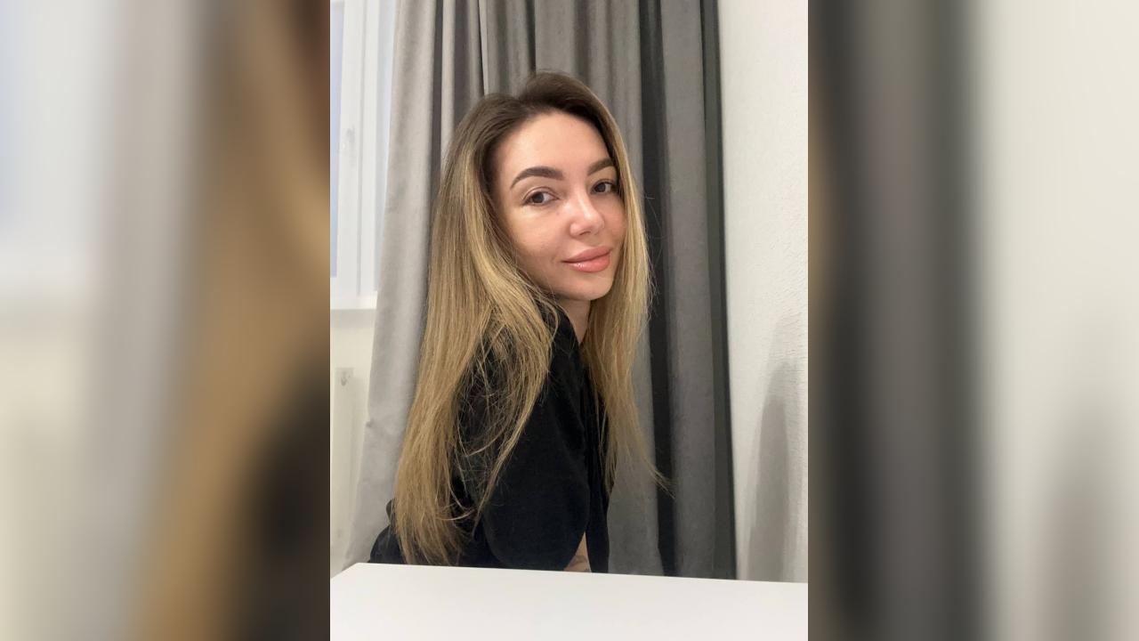 Webcam chat profile for EndlessLove1