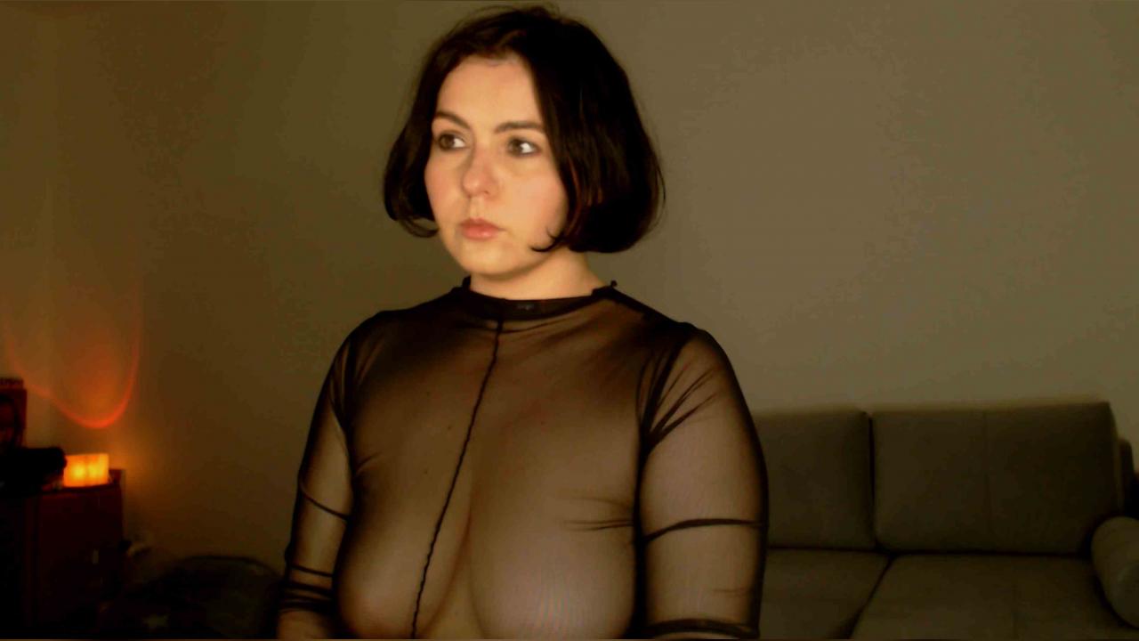 Webcam chat profile for MissShyMira: Outfits
