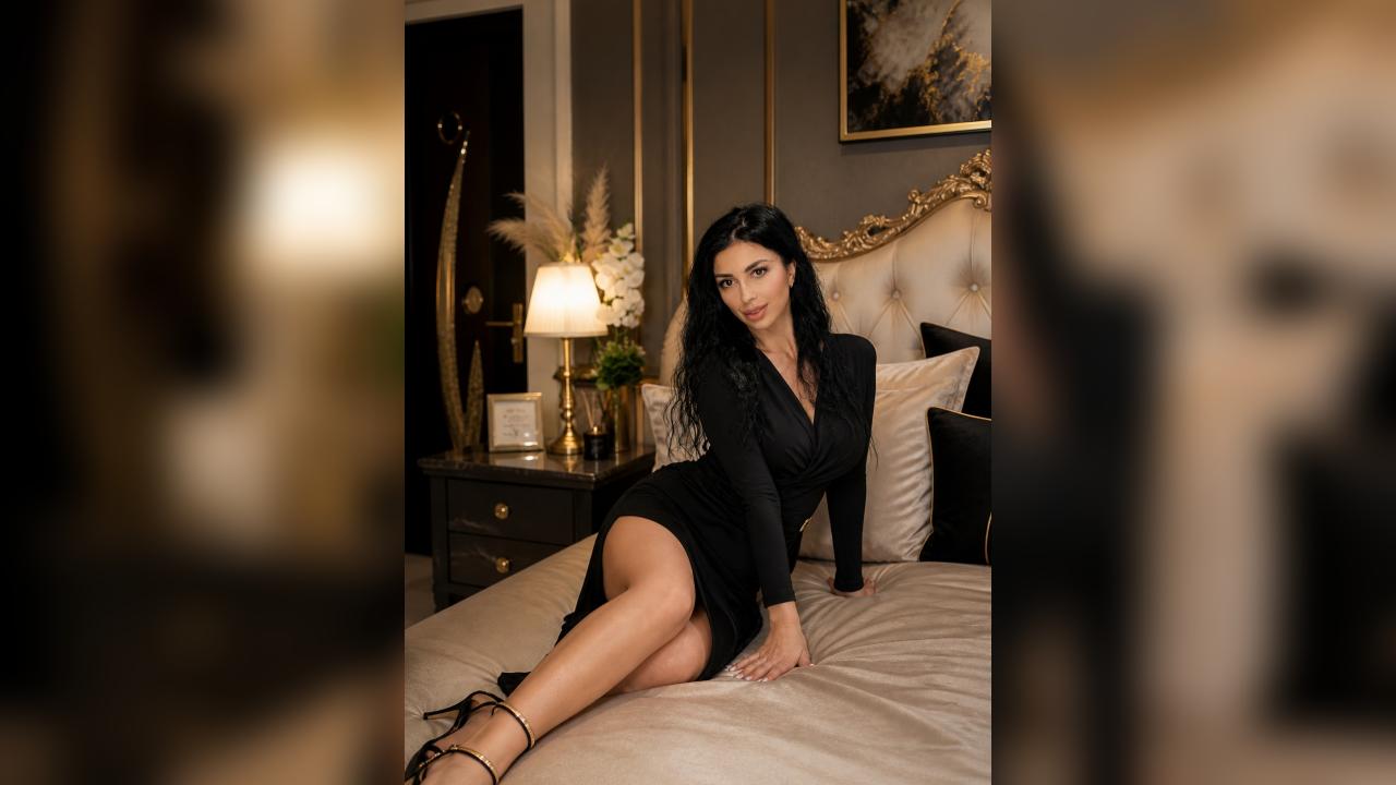 Webcam chat profile for OliviaWilson: Kissing