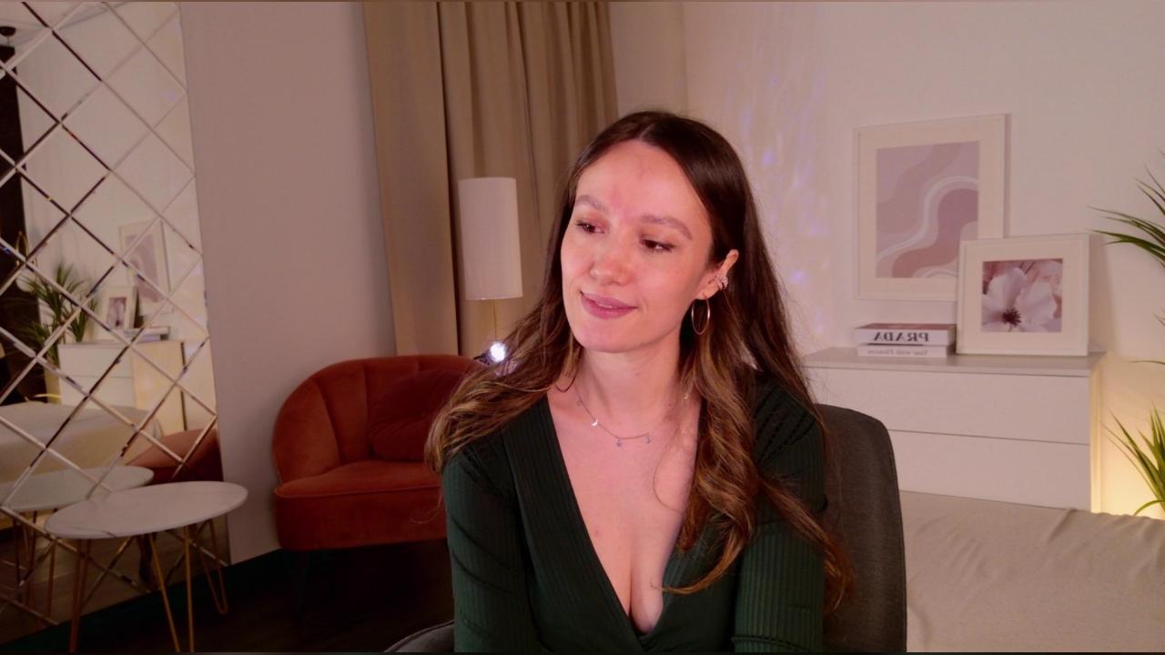Webcam chat profile for AgnesGoddes: Legs, feet & shoes