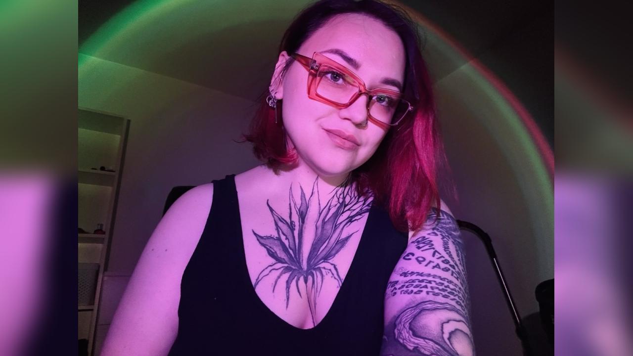 Webcam chat profile for TrueAlice: Cooking