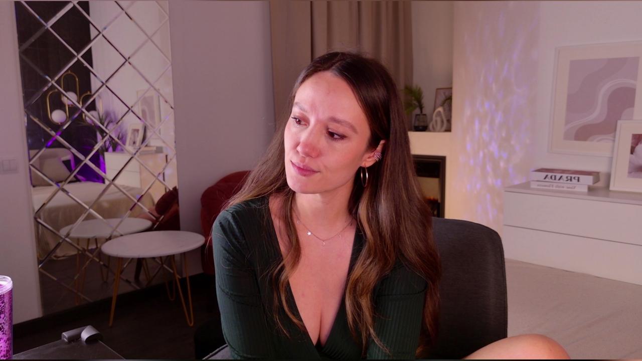 Webcam chat profile for AgnesGoddes: Legs, feet & shoes
