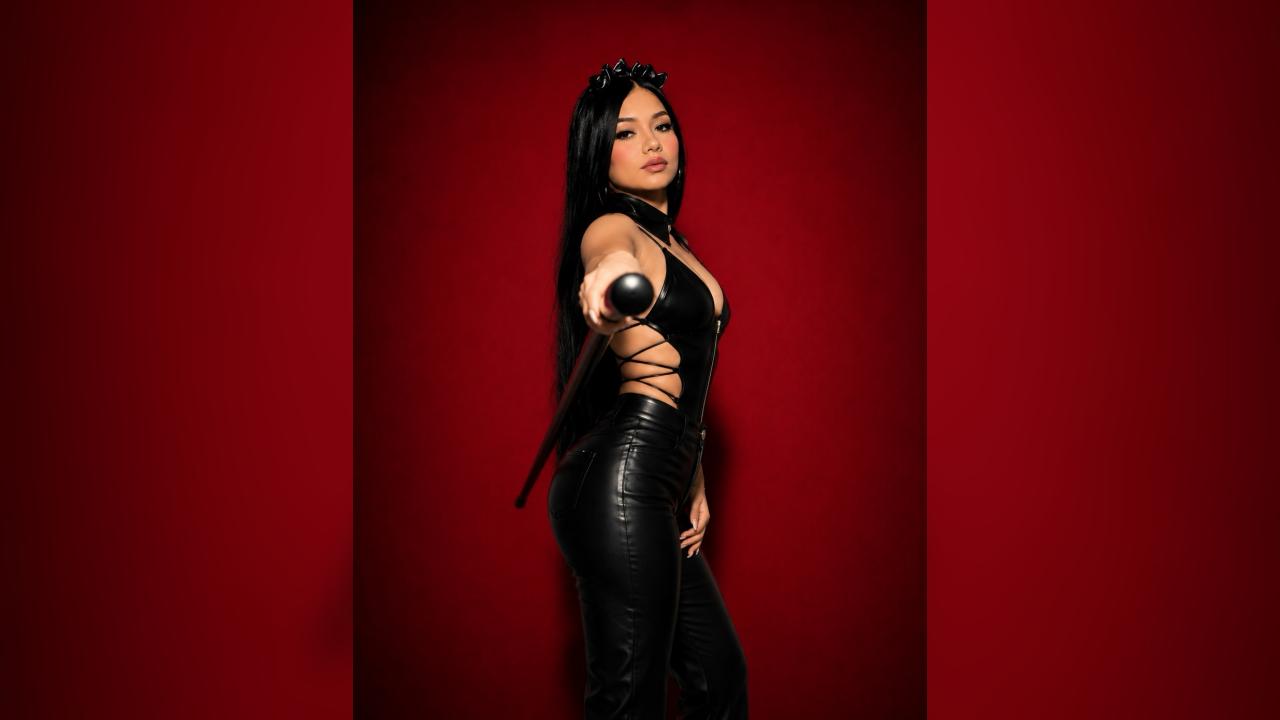Webcam chat profile for DianaVelvet: Bondage & discipline