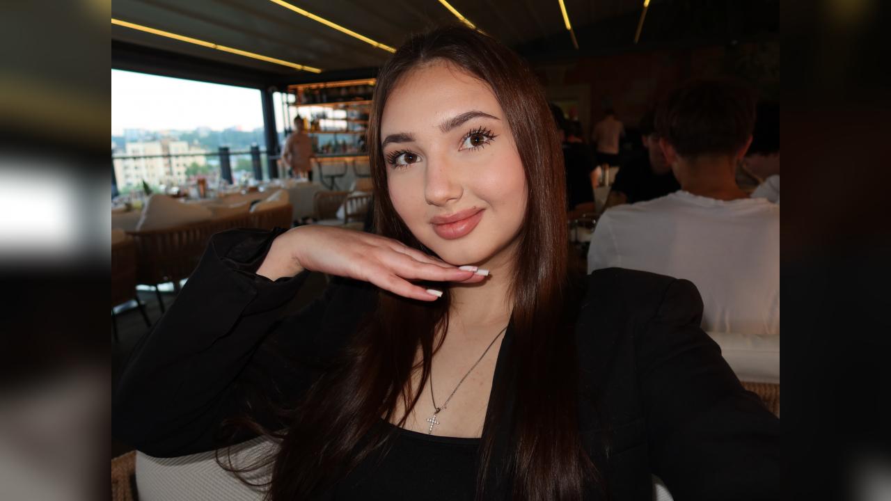 Webcam chat profile for Sweetheart: Travel