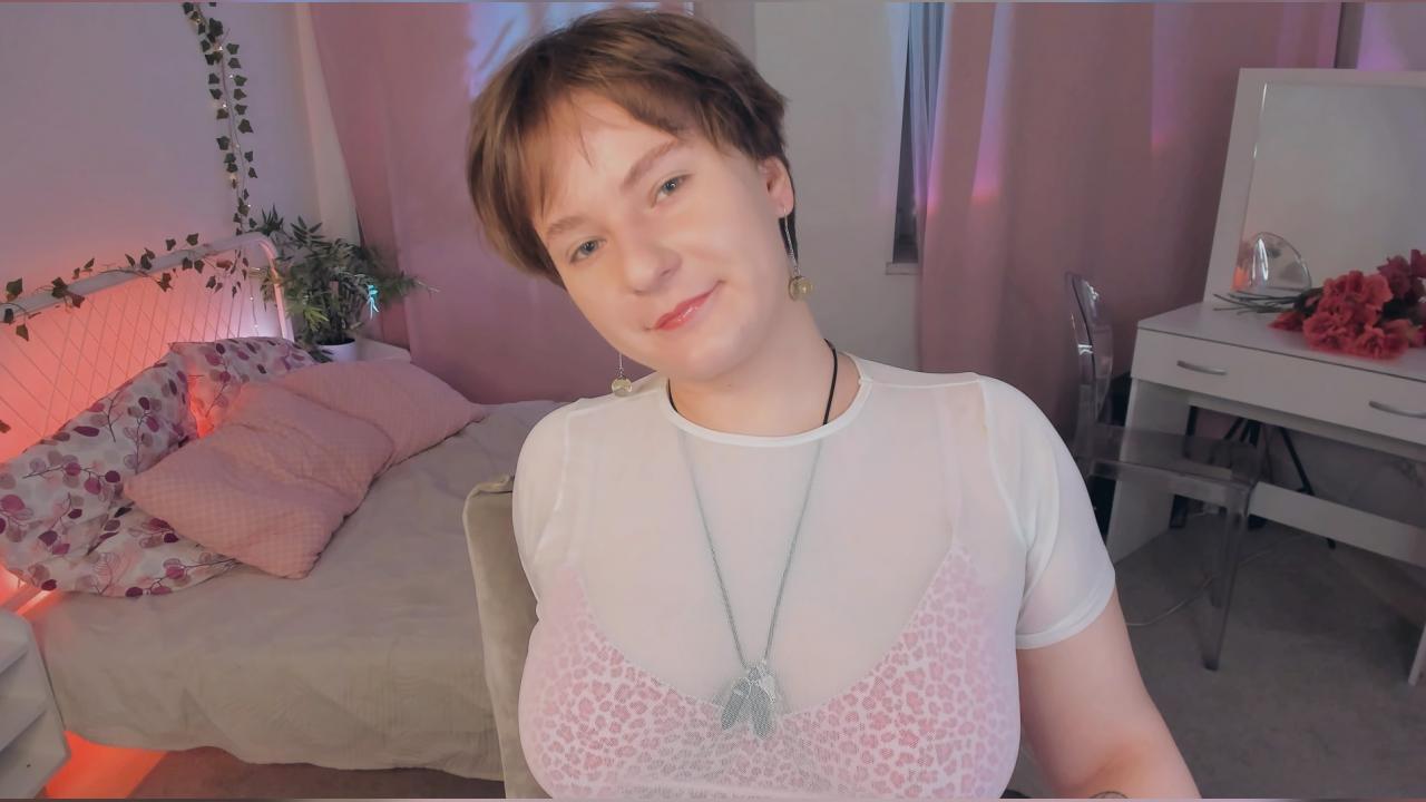 Webcam chat profile for MelittaAdams: Freckles