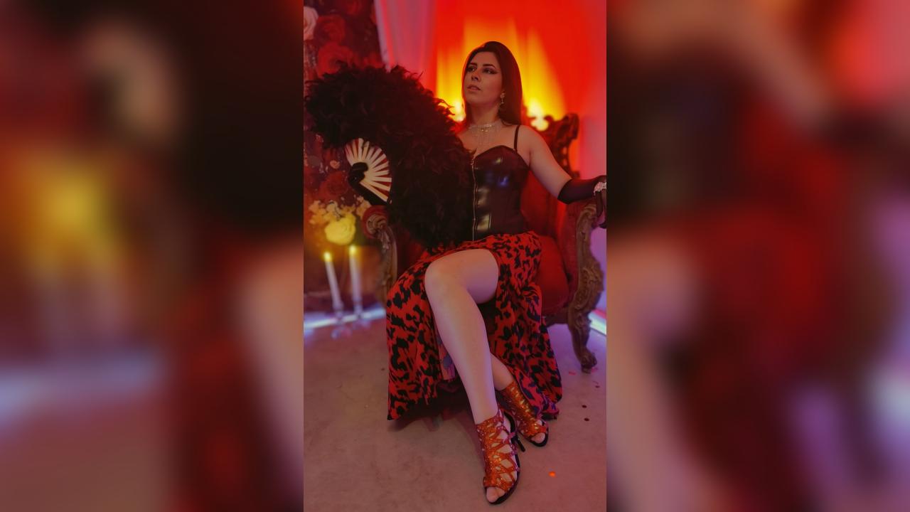 Webcam chat profile for SiaVelvet: Dancing