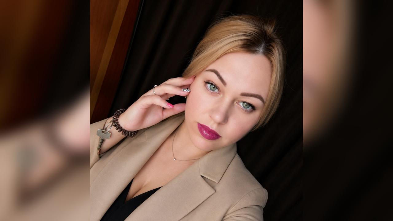 Webcam chat profile for PearlTemptation: Ask about my Hobbies