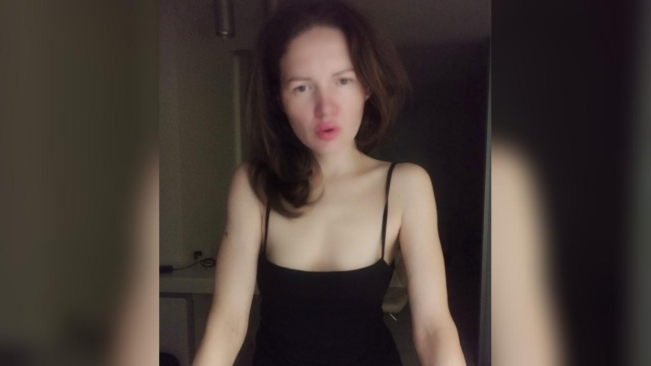 Webcam chat profile for MysteryBlack: Outfits