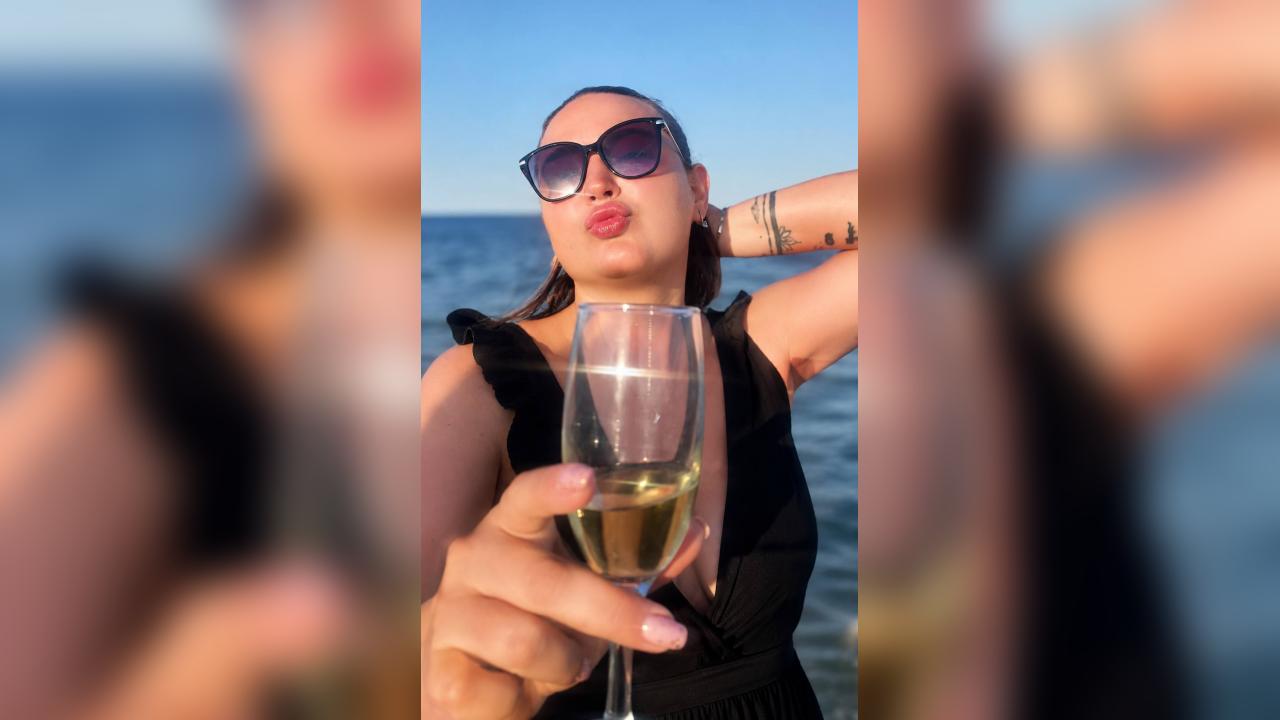 Webcam chat profile for Rosmira: Ask about my Hobbies