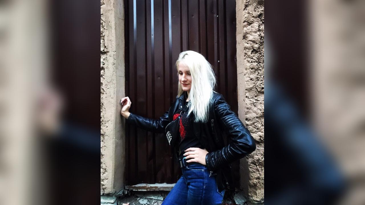 Webcam chat profile for Angelikka