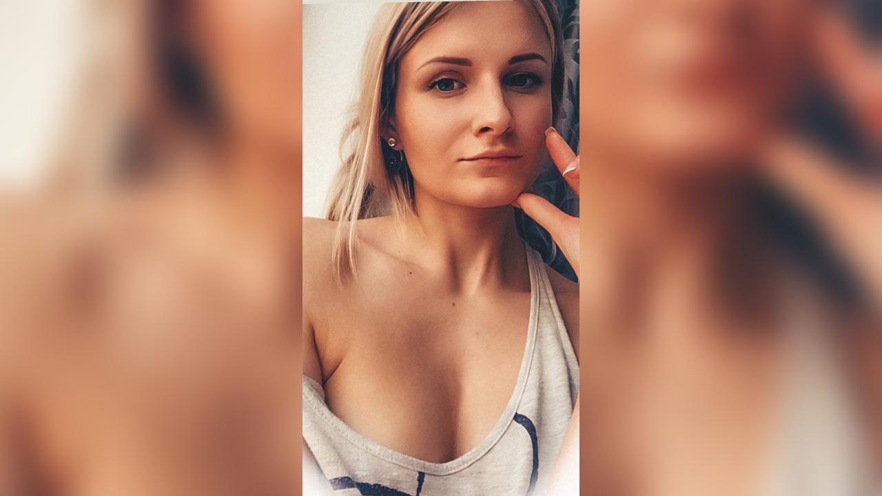 Webcam chat profile for Angelikka