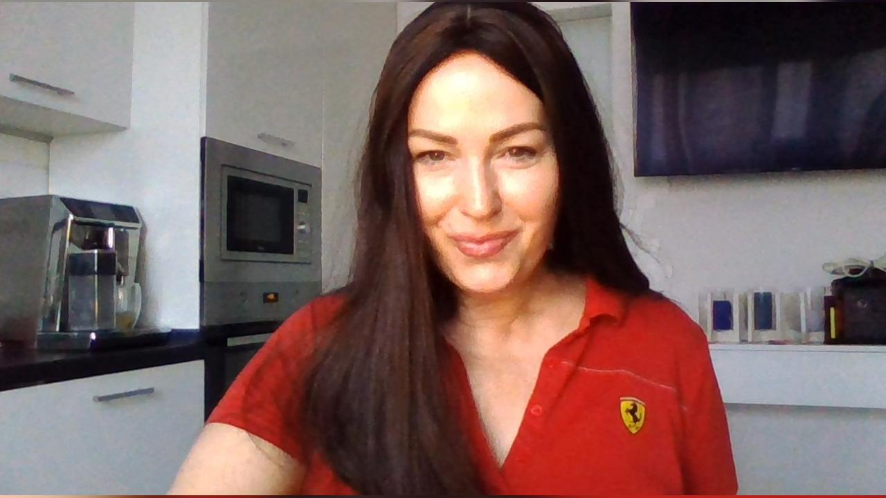 Webcam chat profile for Martaa