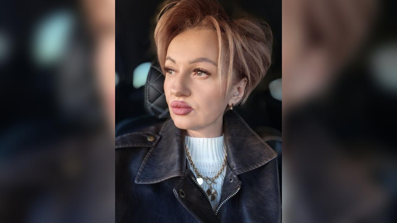 Webcam chat profile for Lisicka27: Fitness