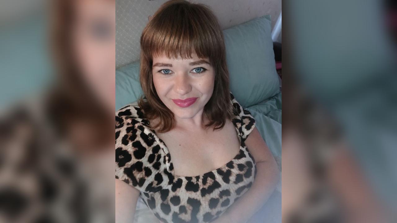 Webcam chat profile for Tersia: Ask about my Hobbies