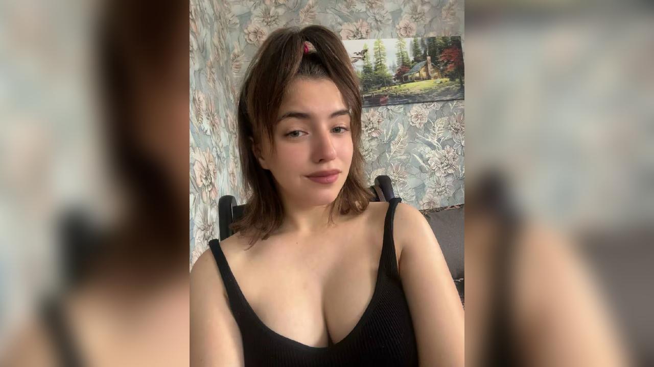 Webcam chat profile for babygirl111: Photography