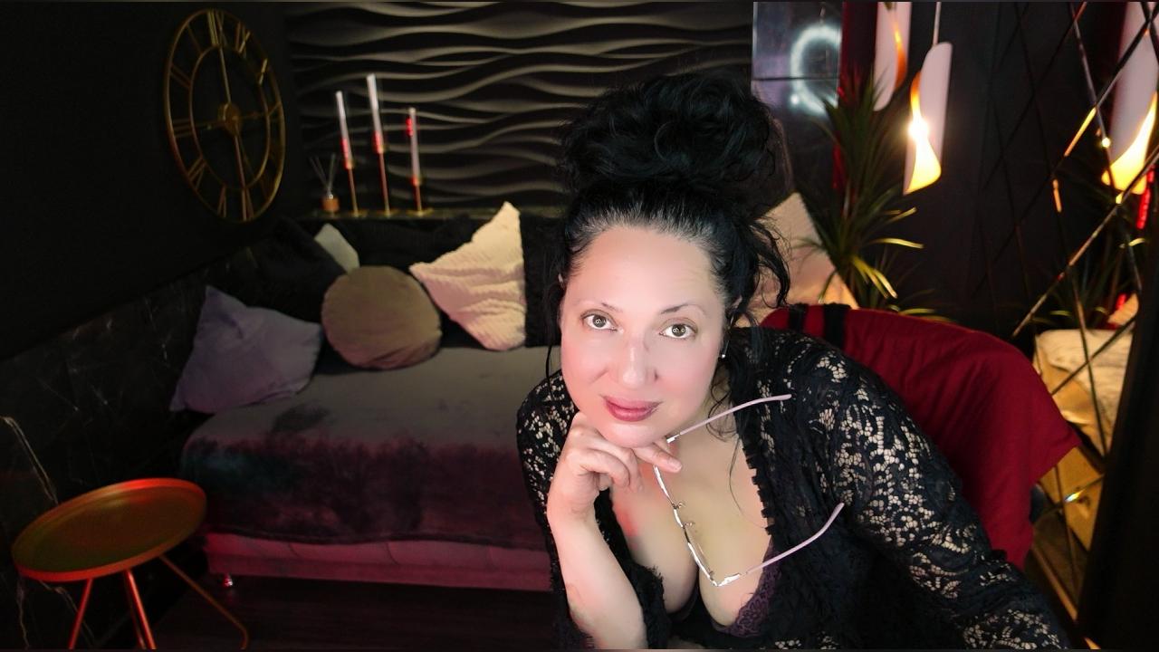 Webcam chat profile for AnitaMuse: Latex & rubber