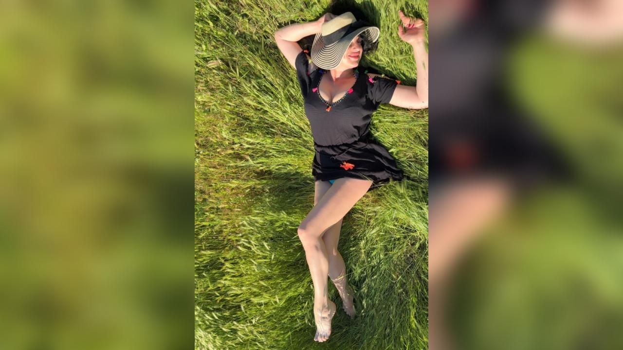 Webcam chat profile for LovelyTati: Outfits
