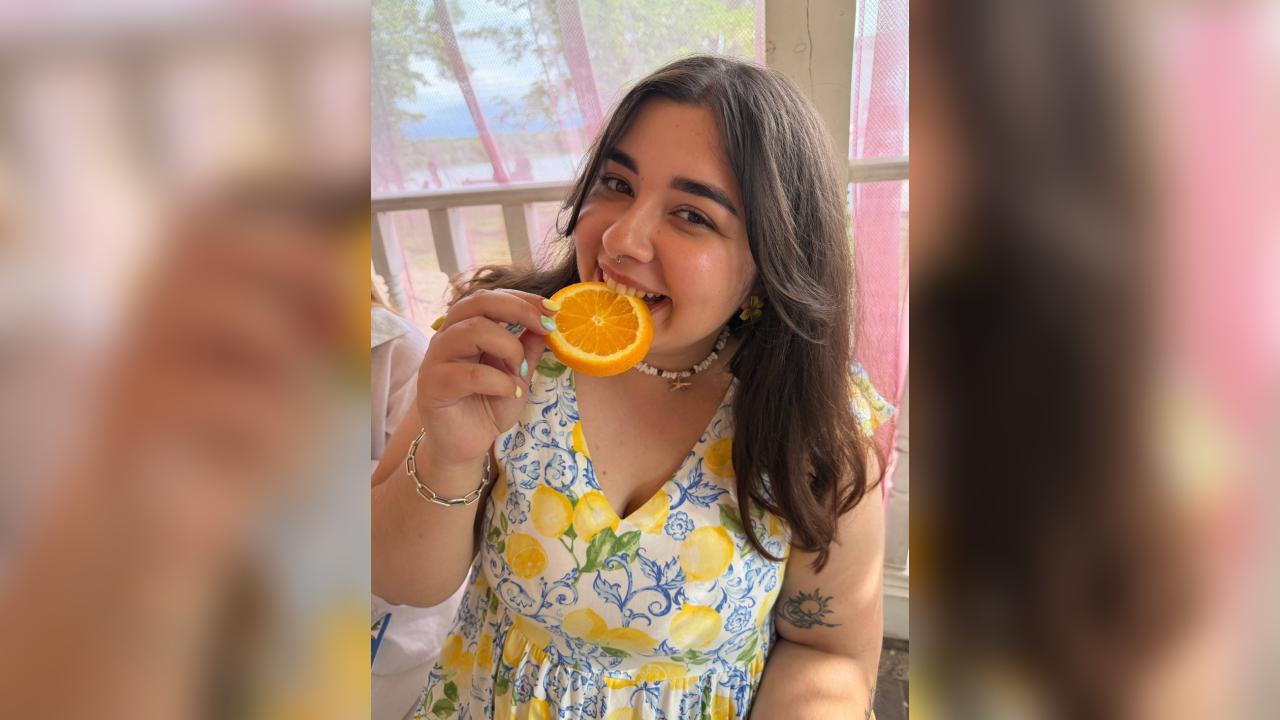 Webcam chat profile for PeachBlush: Ask about my Hobbies