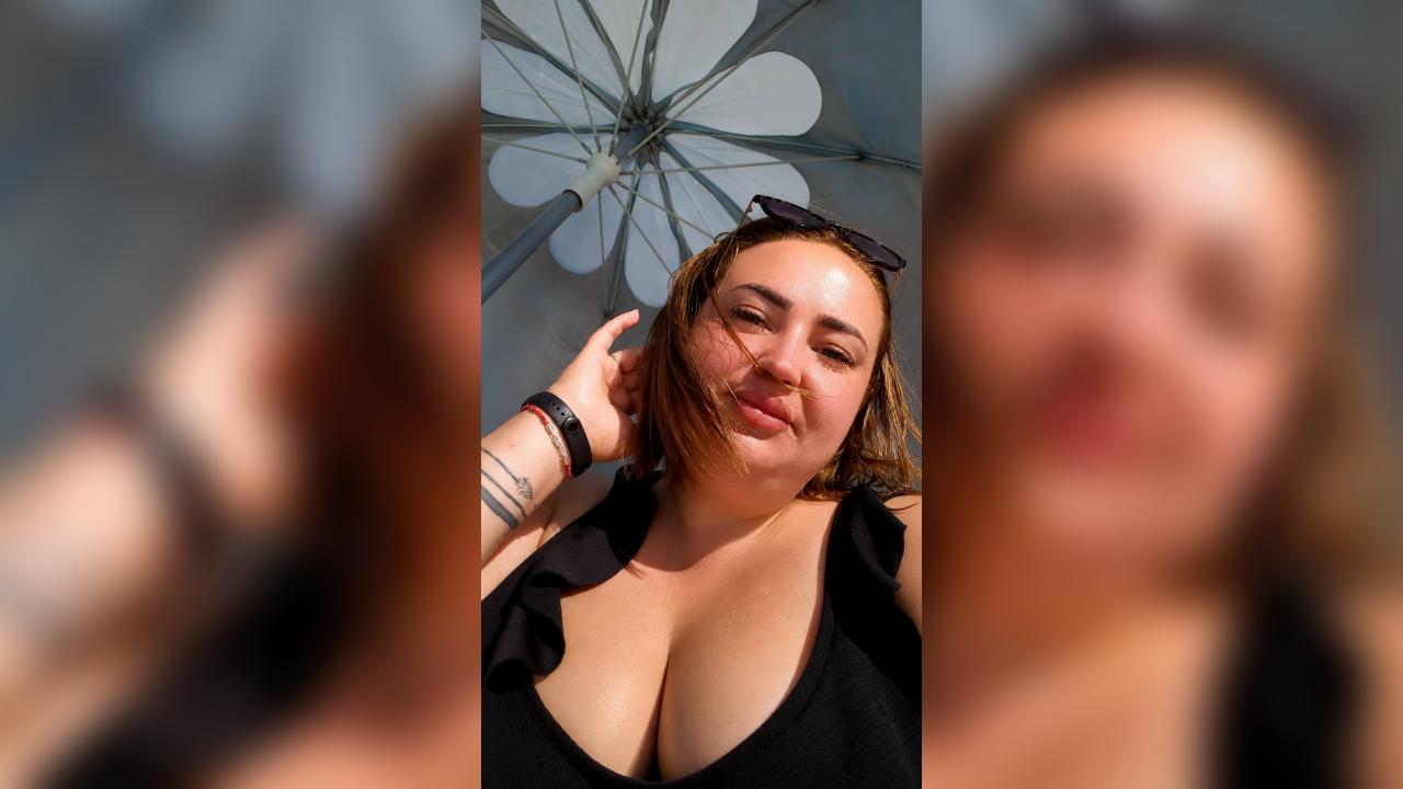 Webcam chat profile for Rosmira: Ask about my Hobbies