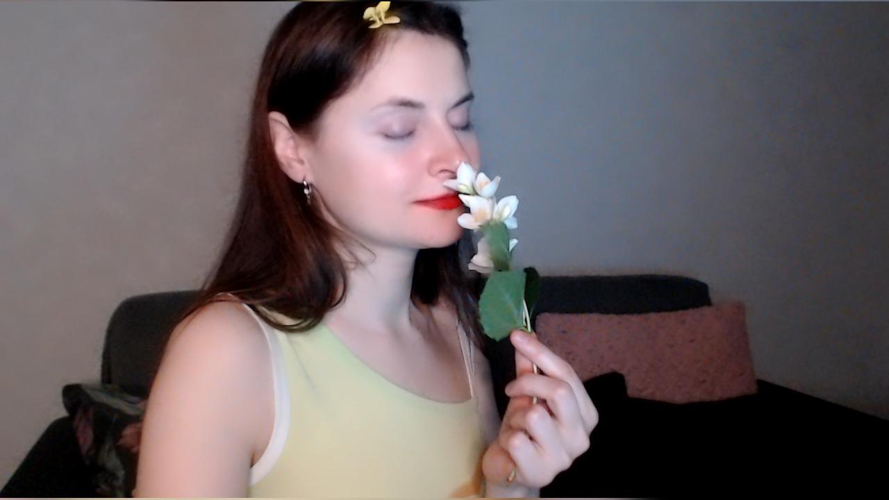 Webcam chat profile for Sherryll: Legs, feet & shoes