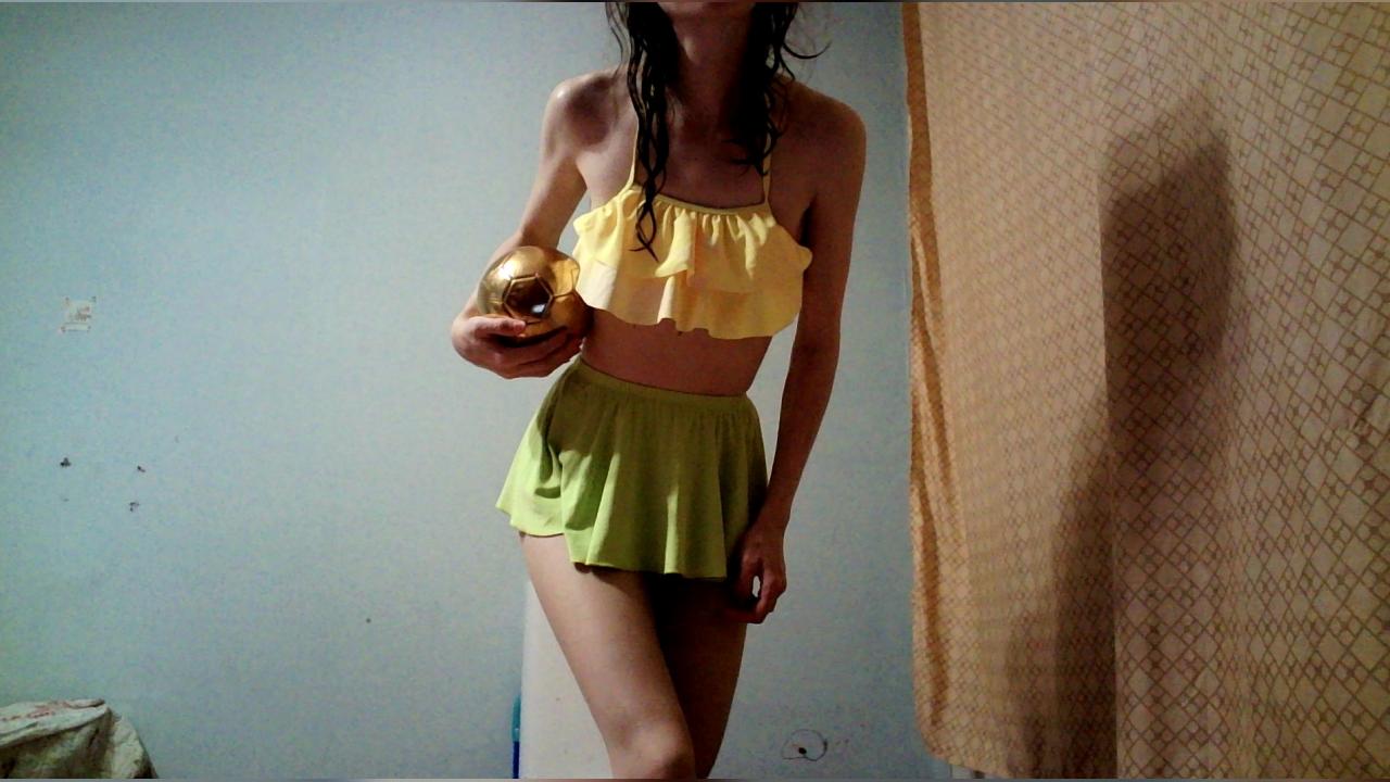 Webcam chat profile for Famefortune: Dancing
