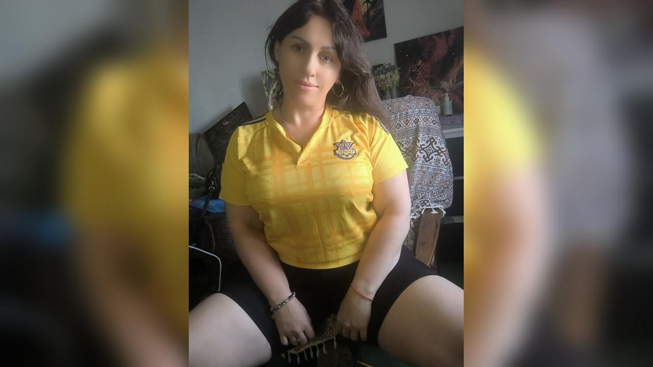 Webcam chat profile for SweetFlower: Photography
