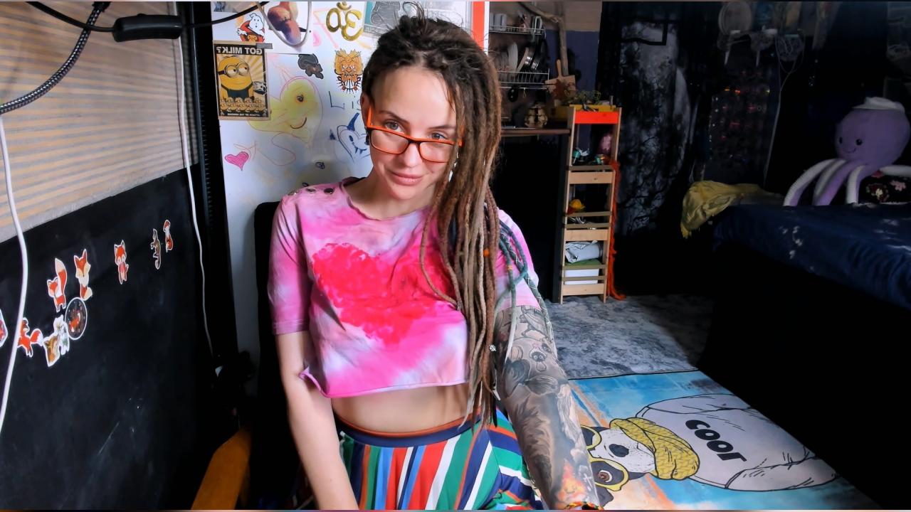 Webcam chat profile for LisaFoxy: Legs, feet & shoes