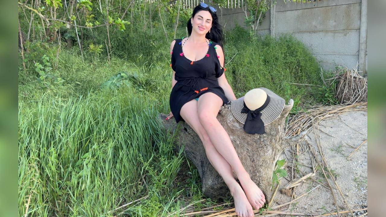 Webcam chat profile for LovelyTati: Outfits