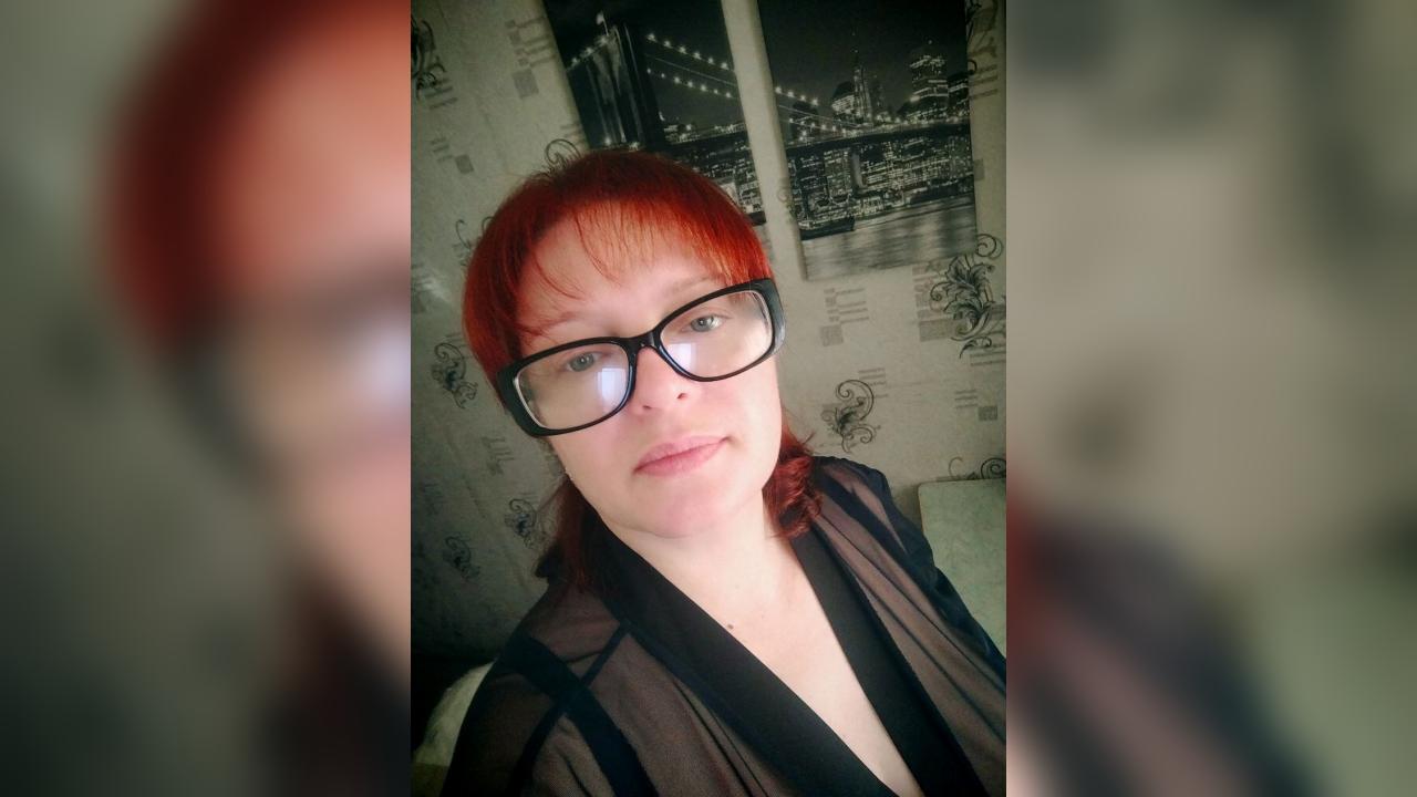 Webcam chat profile for Aveline: Ask about my Hobbies
