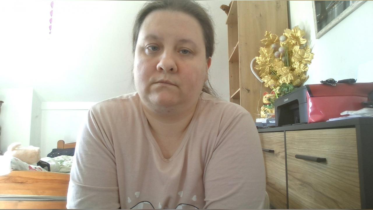 Webcam chat profile for branbi86: Fitness