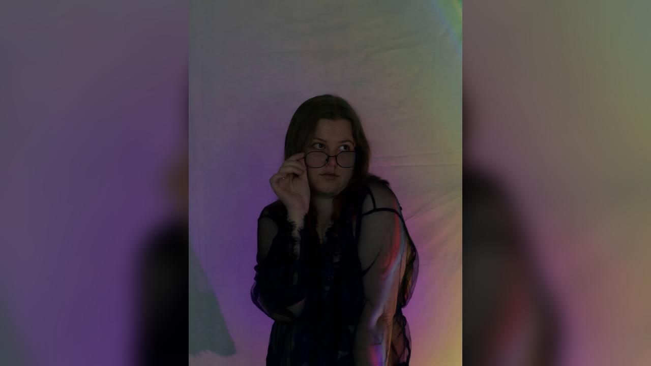 Webcam chat profile for rosegoldyy: Legs, feet & shoes